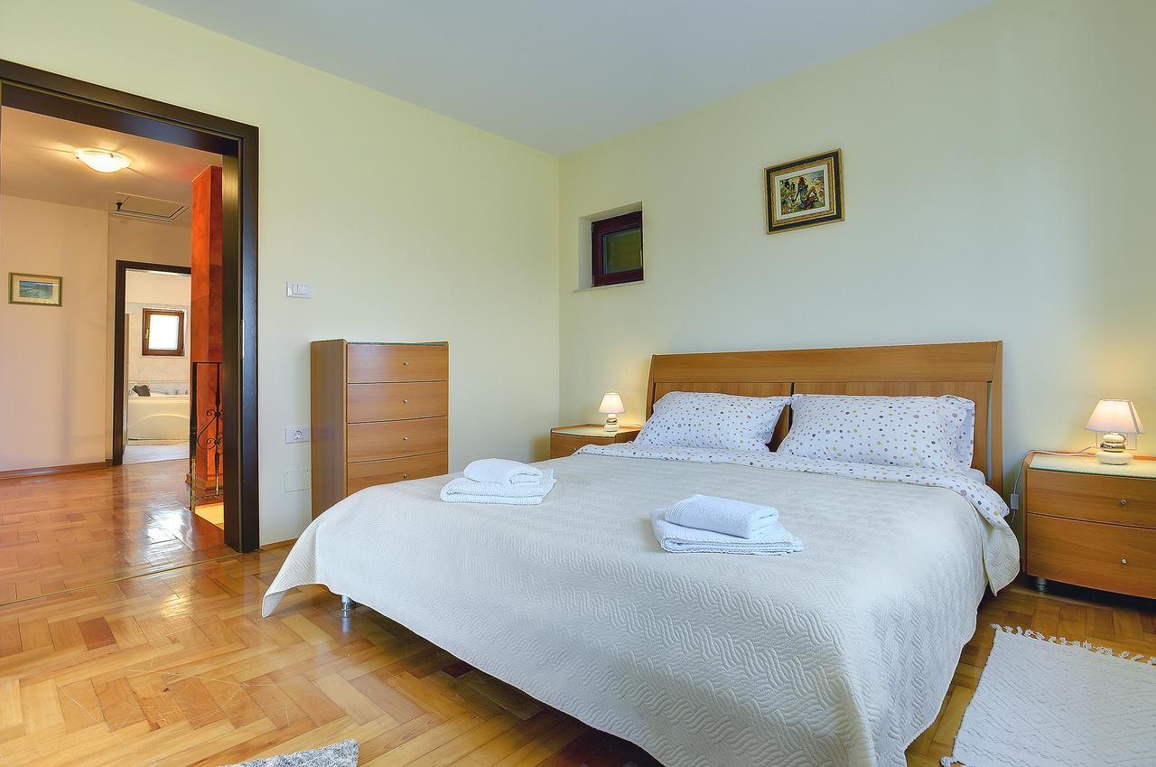 Villa Nina Medulin Exterior foto