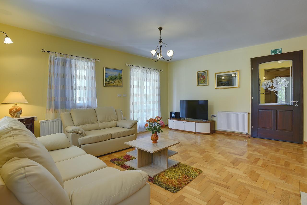 Villa Nina Medulin Exterior foto